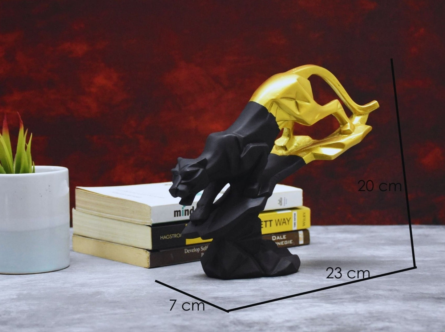 Roaring Panther Resin Statue-Golden Black - Deczo