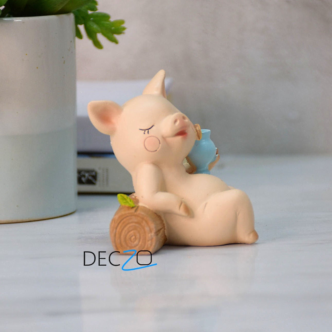 Cute Pig Resting Miniature - Deczo