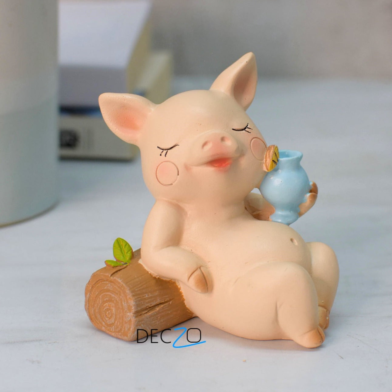 Cute Pig Resting Miniature - Deczo