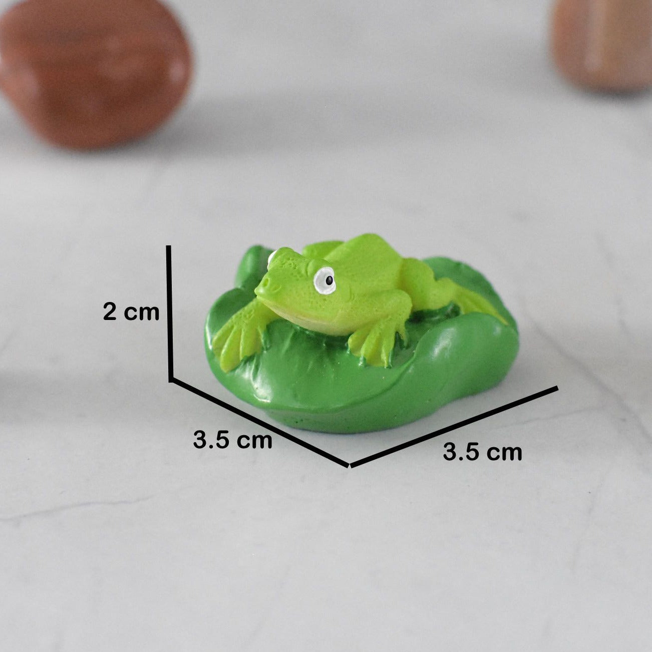 Frog Sitting on Lotus Leaf - Deczo