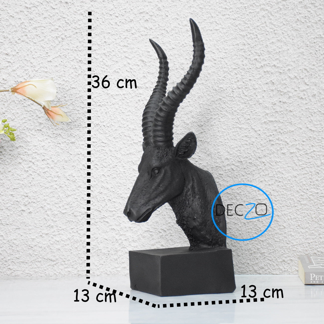Majestic Deer Head Figurine : Black
