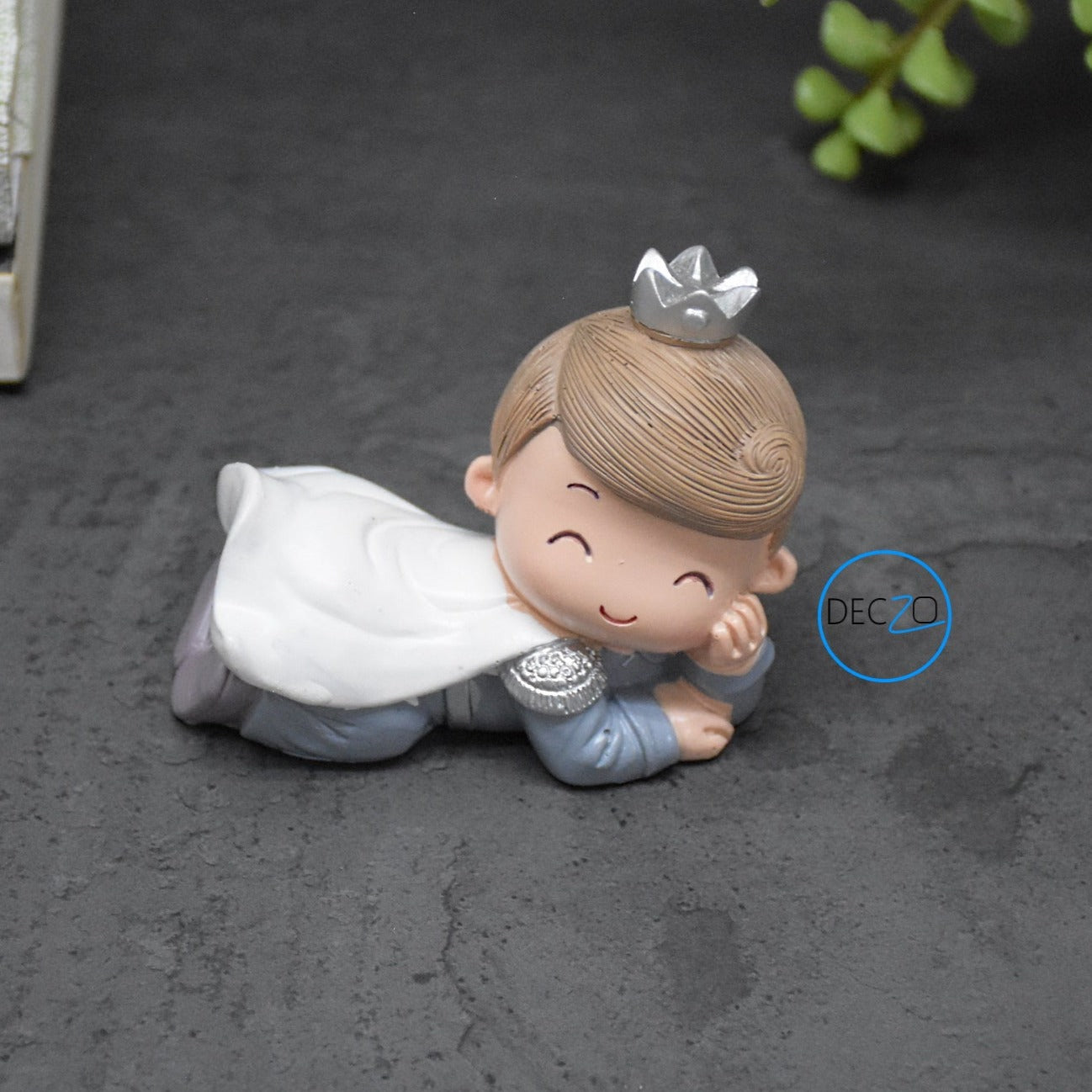 Flying Crown Boy Resin Showpieces - deczo