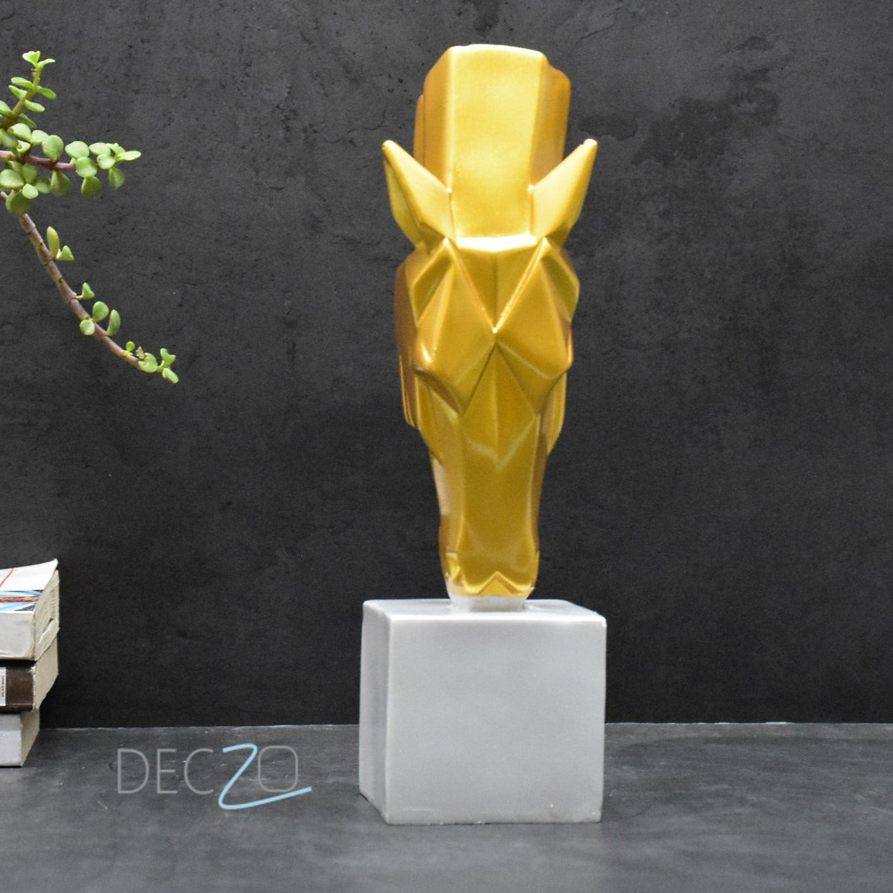 Equus Horse Showpiece for Table, Gift : 26 CM, Golden