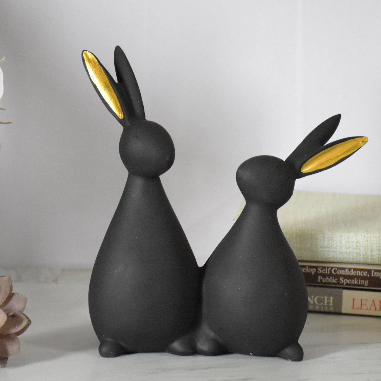 Rabbit Couple Statue