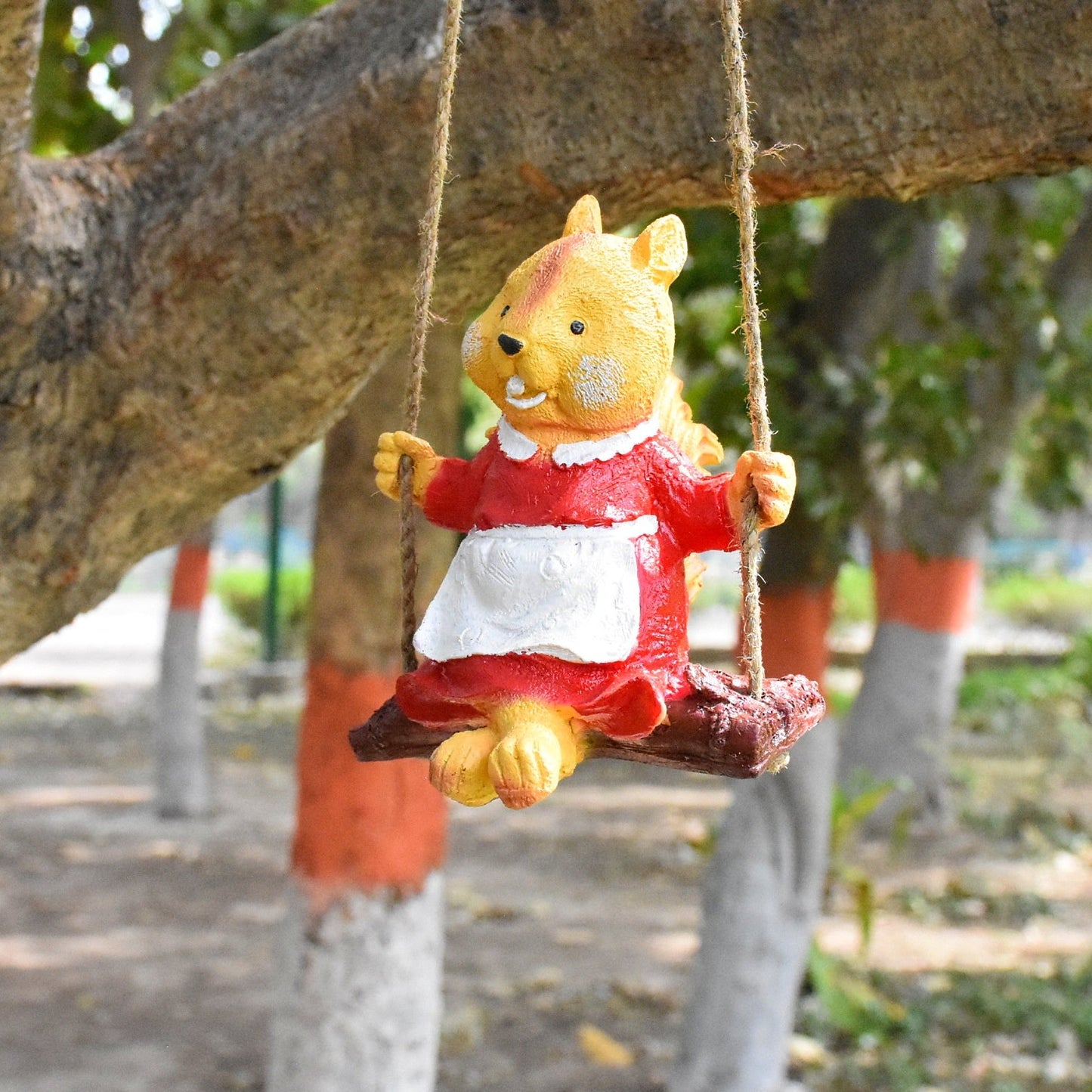 Poly-Resin Hanging Decor for Garden, Home, Gift (Chef Squirrel)