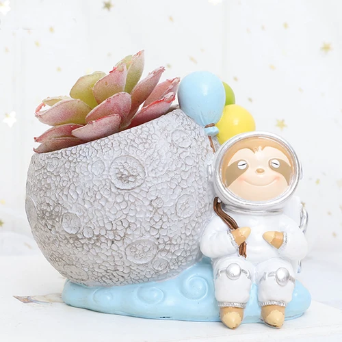 Astronaut Sloth Resin Succulent Pot - Deczo