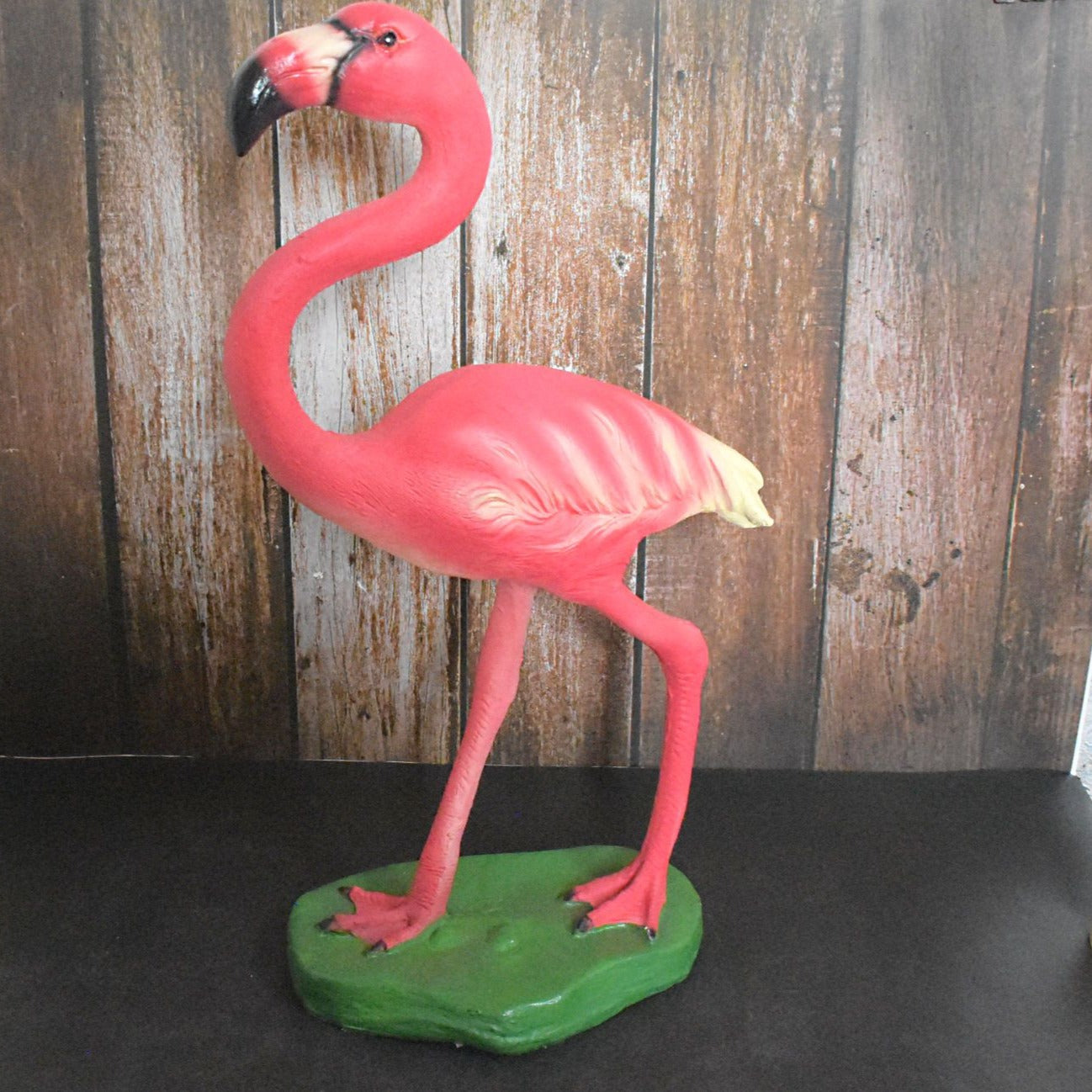 BIG SIZE FLAMINGO BIRD FOR GARDEN DECOR - Deczo