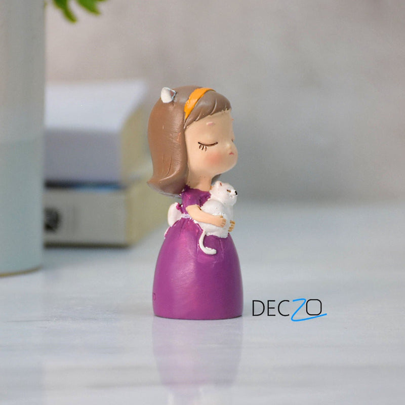 Miniature Damsel's Cat Decor - Deczo