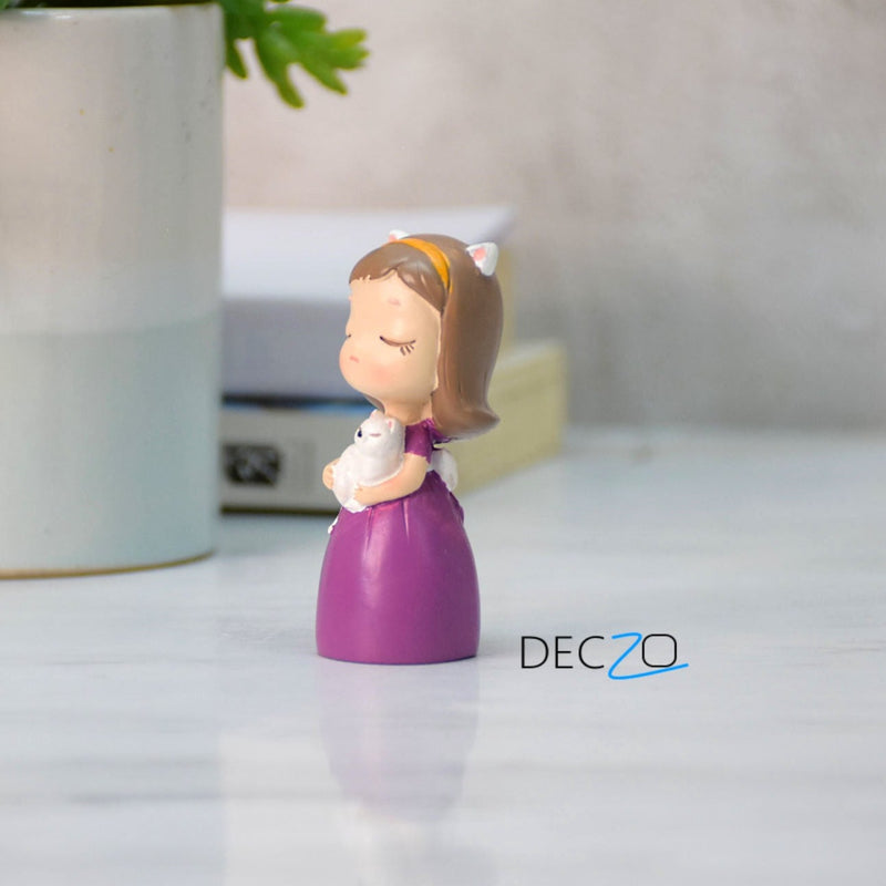Miniature Damsel's Cat Decor - Deczo