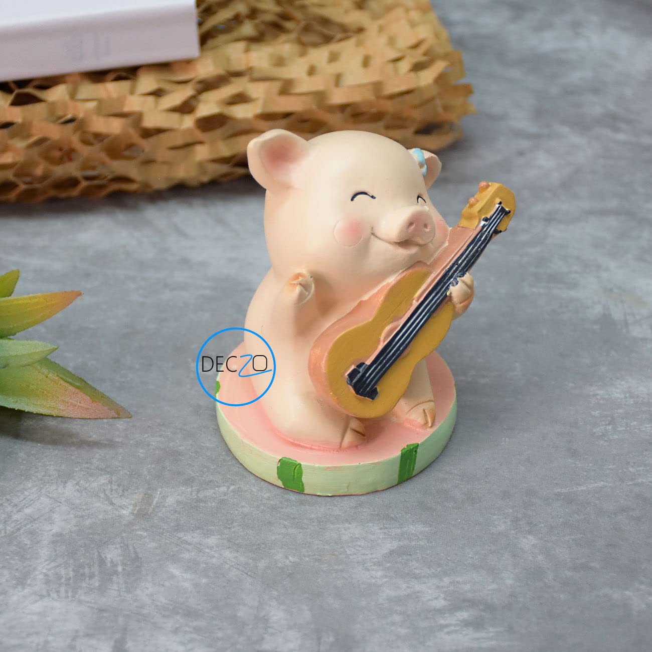 Cute Pig Playing Violin Miniature