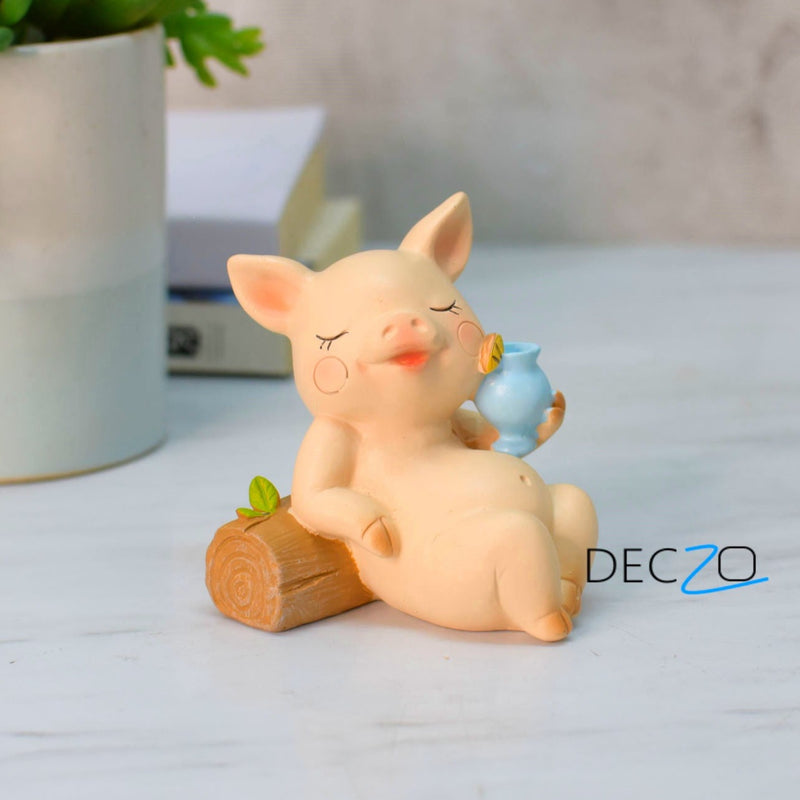Cute Pig Resting Miniature - Deczo