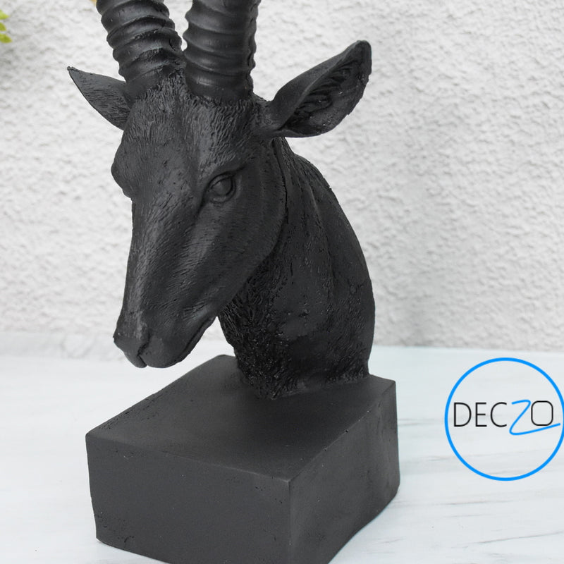 Majestic Deer Head Figurine : Black