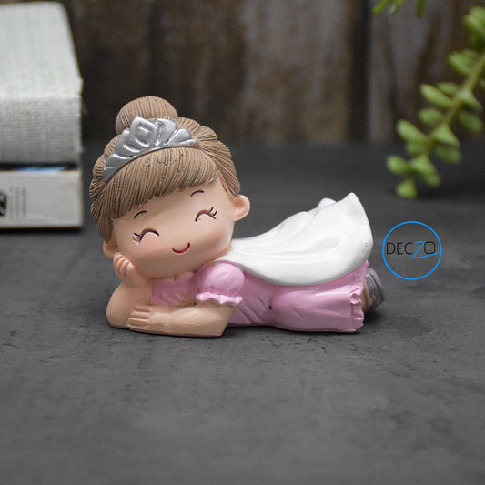 Flying Crown Girl Resin Showpieces