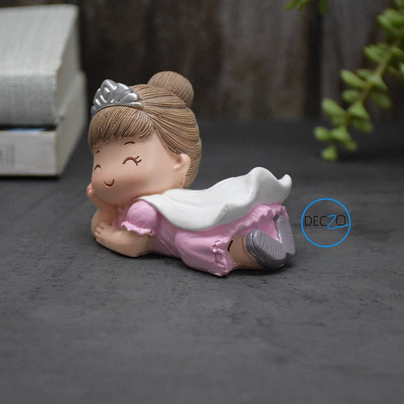 Flying Crown Girl Resin Showpieces