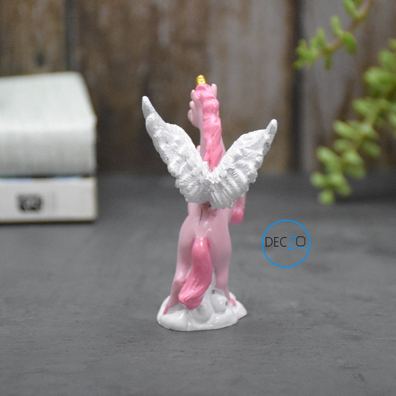 Miniature Pegasus Showpiece : Pink