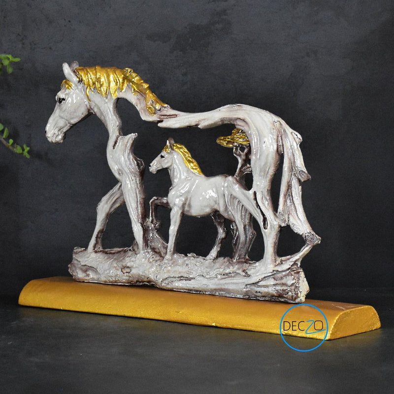﻿Feng Shui Golden Horse With Baby Showpiece