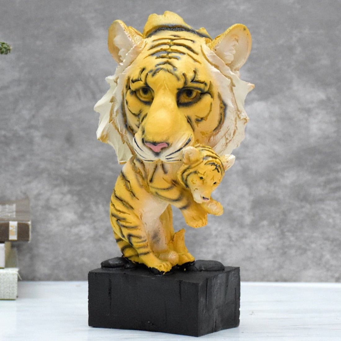 Lion Head with Baby on Base Showpiece  for Home Decor , Table Decor, Garden : Yellow, Black