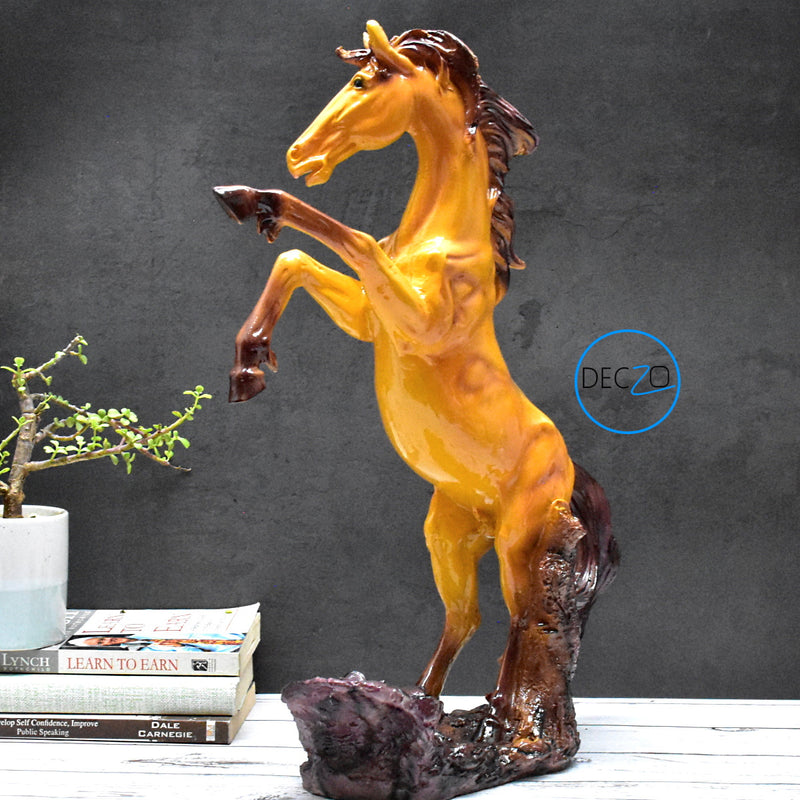 Sorrel Rearing Horse Showpiece - deczo
