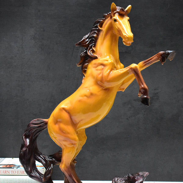 Sorrel Rearing Horse Showpiece - deczo