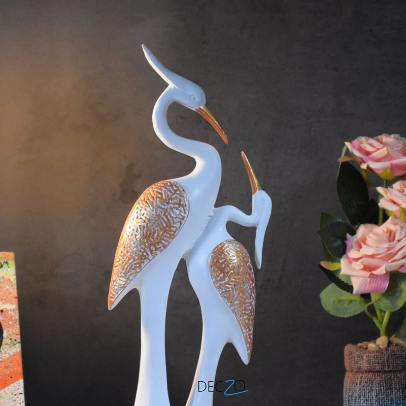 Kissing Pair of Swan Showpiece : White - Deczo