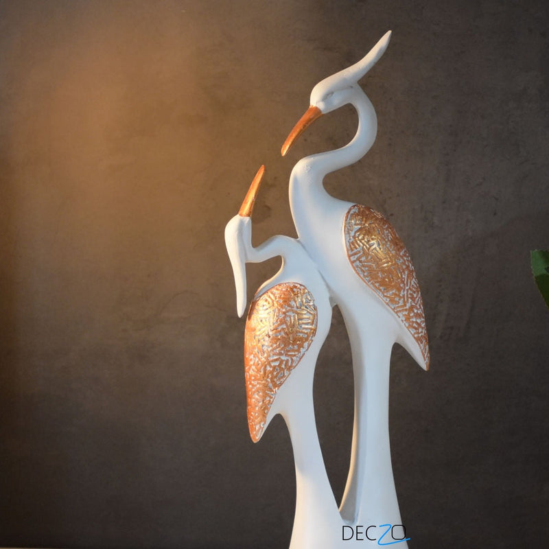 Kissing Pair of Swan Showpiece : White - Deczo