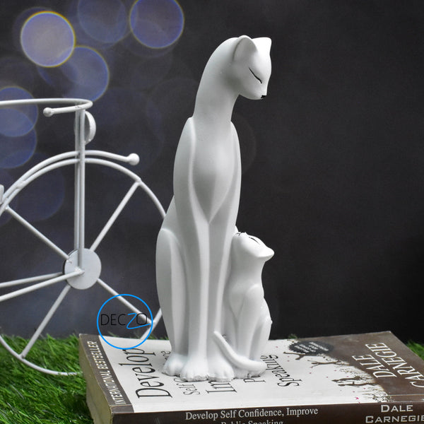Mother Cat with Child Showpiece : White