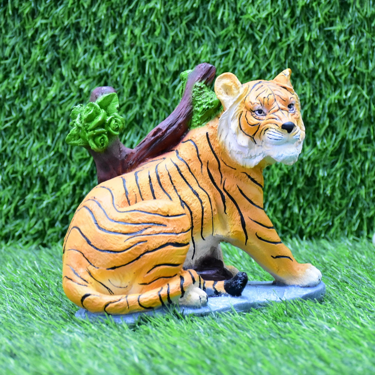 Resting Bengal Tiger Collectible Wild Cat Animal  Garden Decoration Figurine Statue