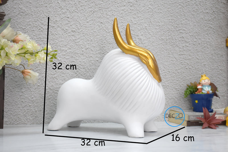 White Yak with Golden Horn statue - deczo