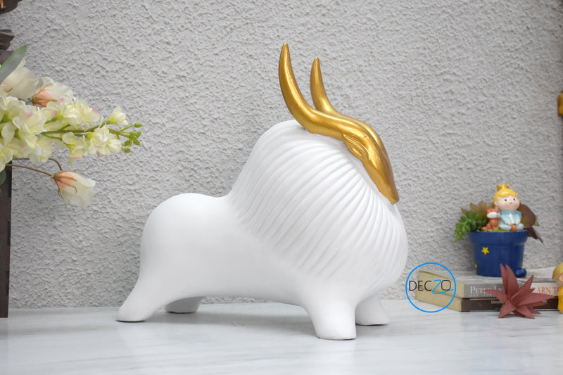 White Yak with Golden Horn statue - deczo