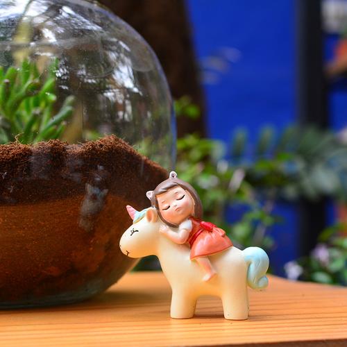 Miniature Girl on Unicorn Decor - Deczo