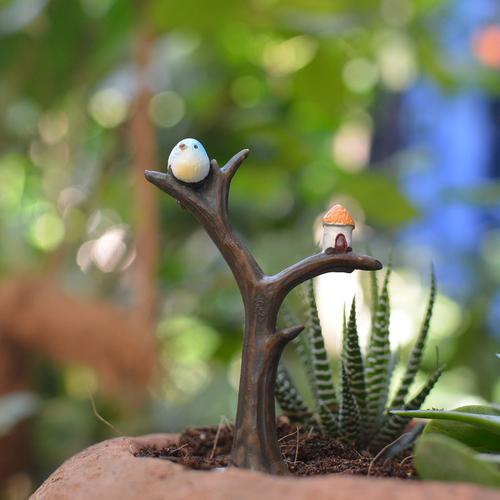 Miniature Owl Sitting on Tree Decor - Deczo