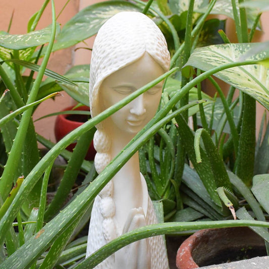 Welcome Lady Statue - Matt White - Deczo