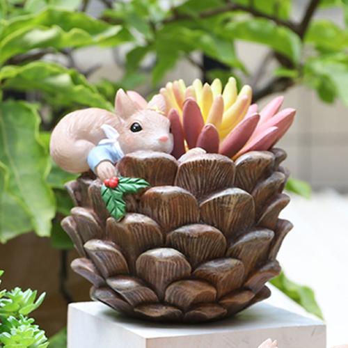 Squirrel in Pine Resin Succulent Pot - Deczo
