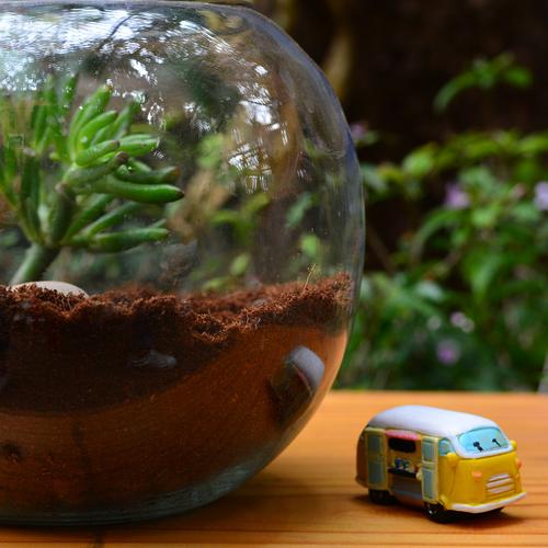 Miniature Picnic Van Decor - Deczo