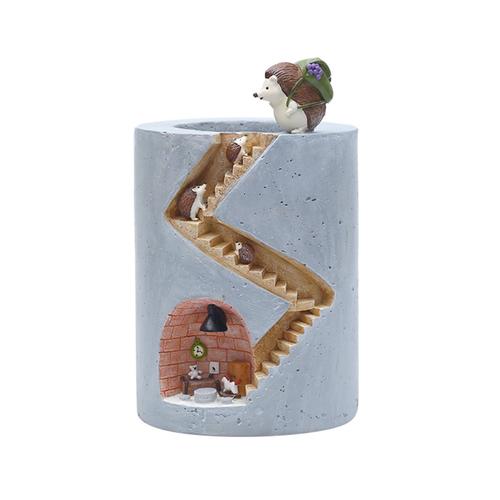 Hedgehog Family Home Resin Succulent Pot - Deczo