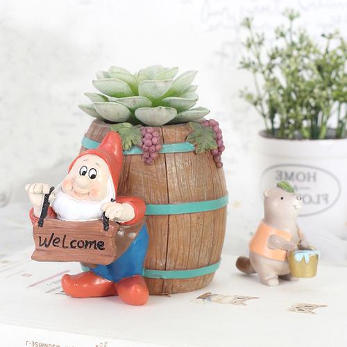 Welcoming Dwarf with Barrel Resin Succulent Pot - Deczo